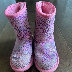 UGG Classic II Spots Boots -Pink Rainbow Metallic Size 1 Little Girls.